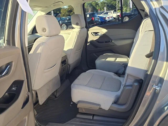 Used 2019 PEPPERDUST METALLIC Chevrolet LT Cloth image 32