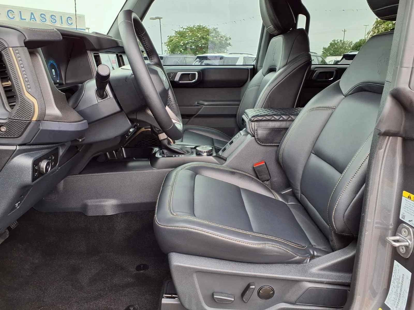 Used 2025 Carbonized Gray Metallic Ford Badlands image 19