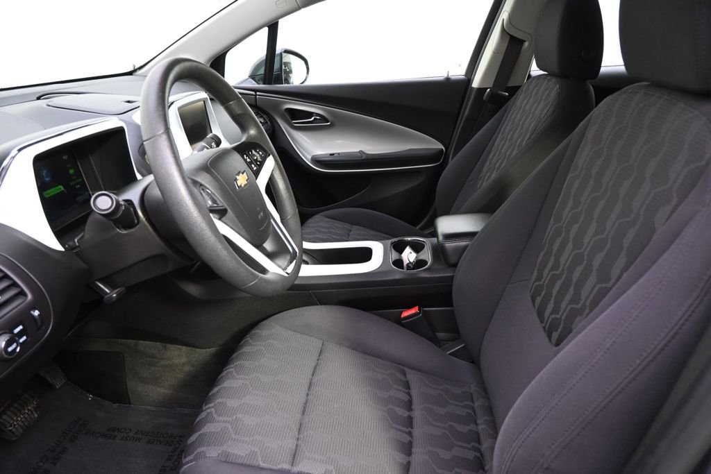 Used 2013 Cyber Gray Metallic Chevrolet Base image 13
