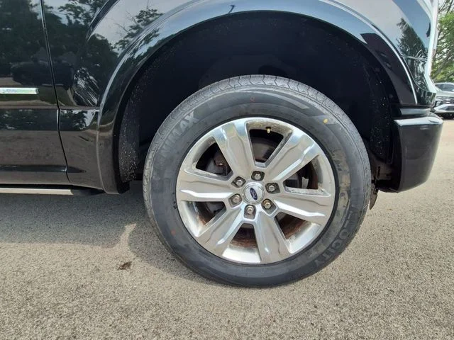 Used 2016 Black Ford Platinum image 9