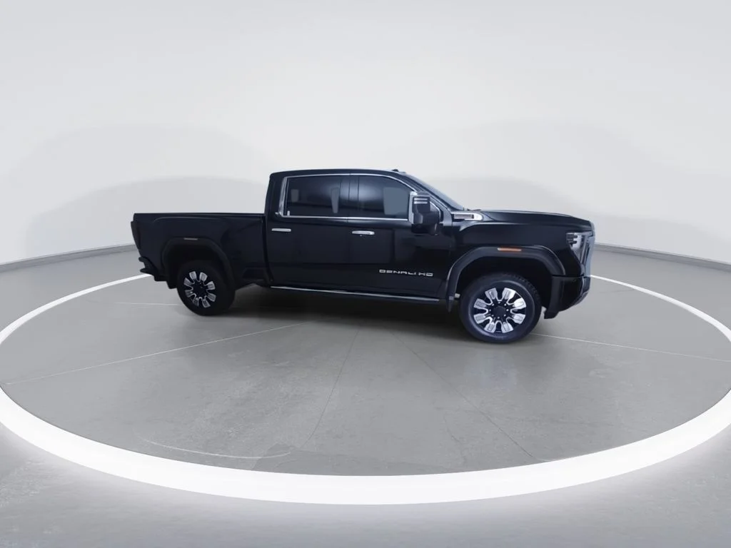 Used 2025 Black GMC Denali image 2