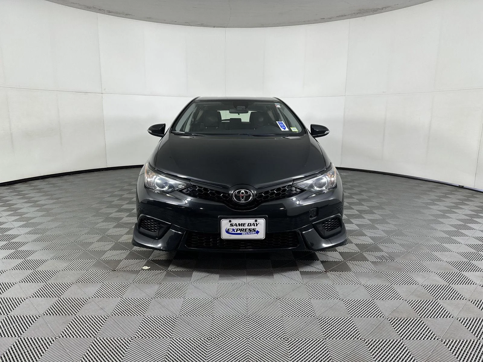 Used 2017 Black Sand Pearl Toyota  image 17