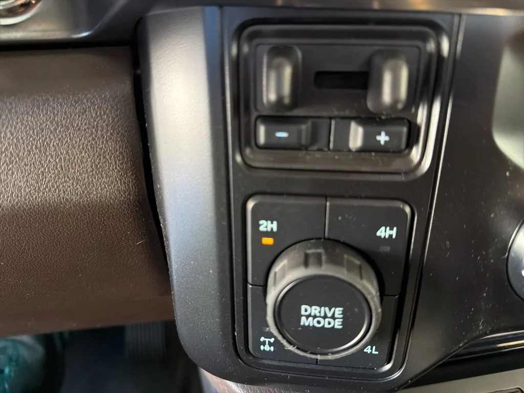 New 2026 Glacier Gray Metallic Tri-Coat Ford F-250® King Ranch® image 21
