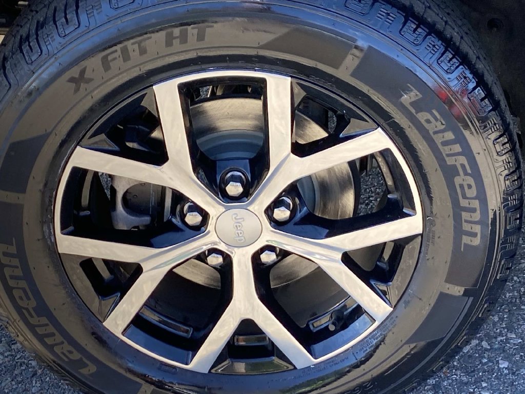 Certified Used 2023 Brown Jeep Limited image 25