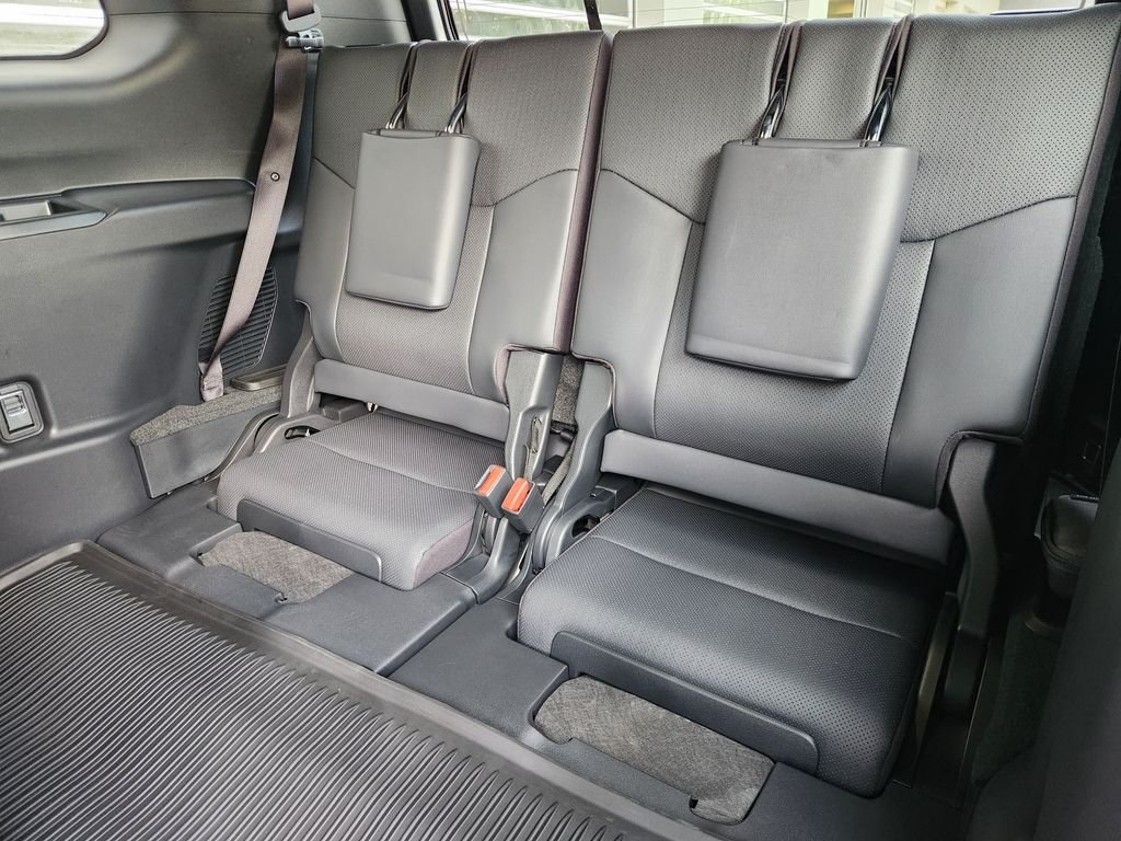 Used 2026 Gray Pearl Lexus 550 Premium image 32