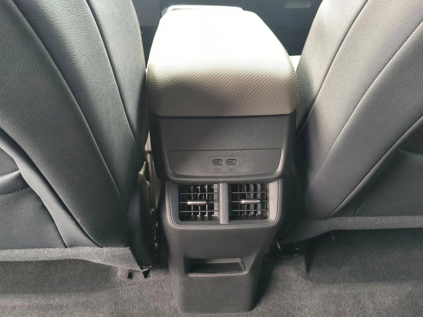 Used 2025 Summit White Chevrolet AWD LT image 17