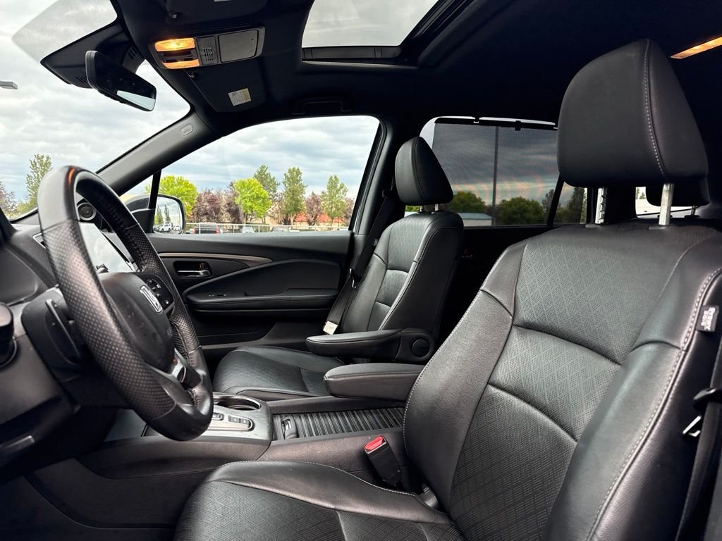 Used 2019 Lunar Silver Metallic Honda EX-L image 9