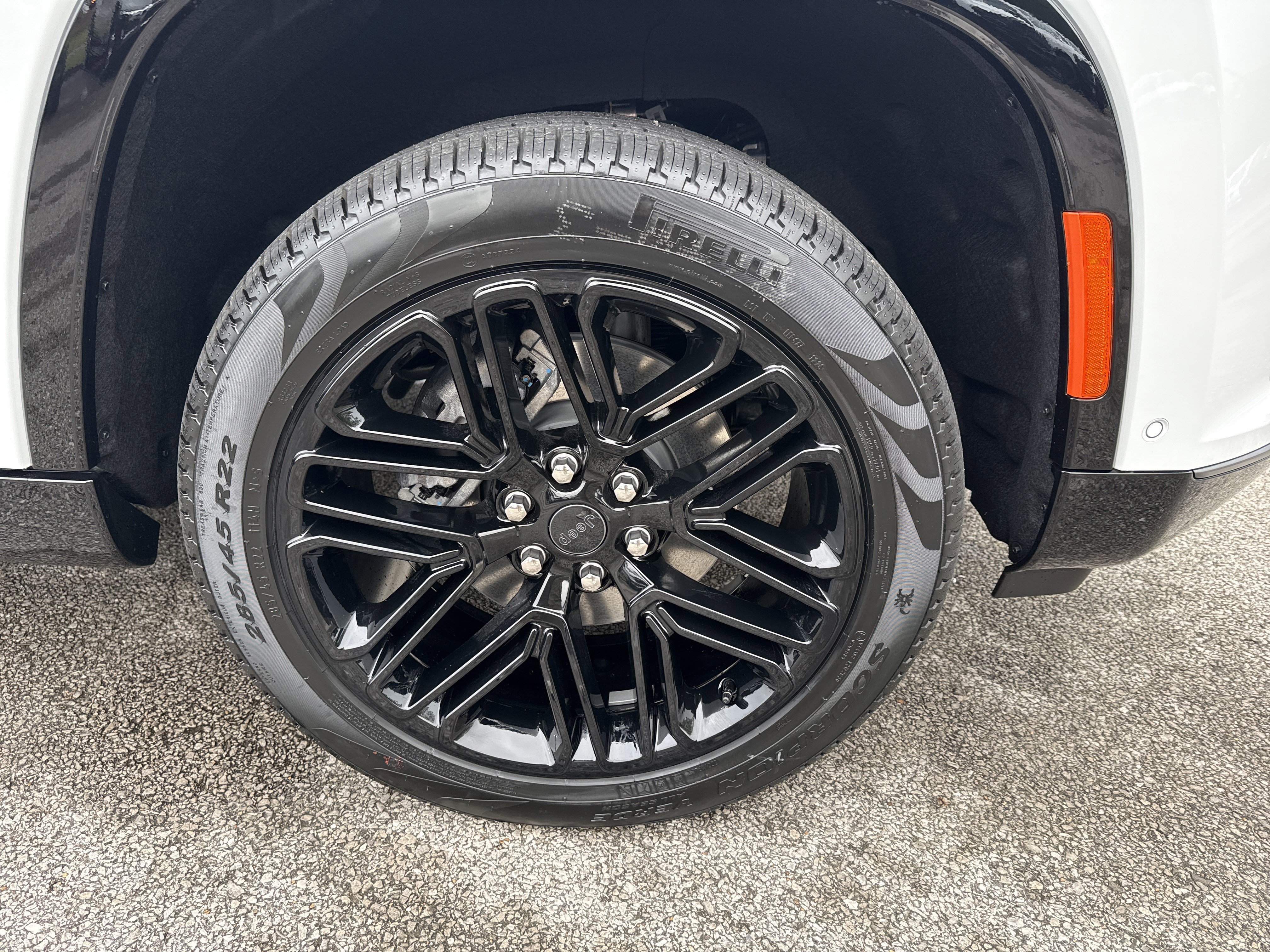 New 2026 Bright White Clearcoat Jeep Limited Reserve image 13