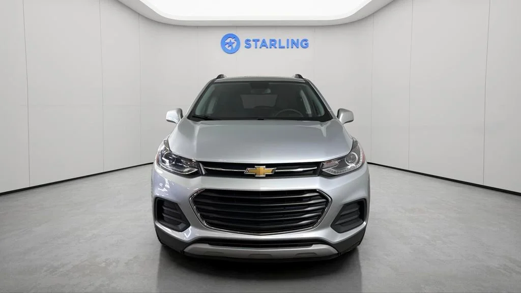 Used 2020 Silver Ice Metallic Chevrolet LT image 16