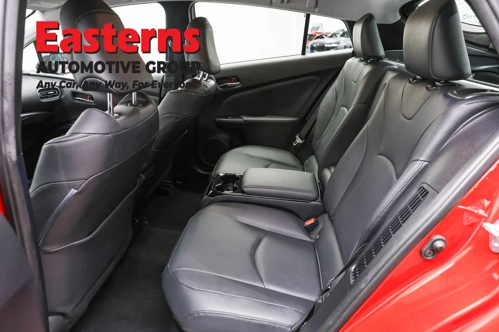 Used 2018 Red Toyota Advanced image 22