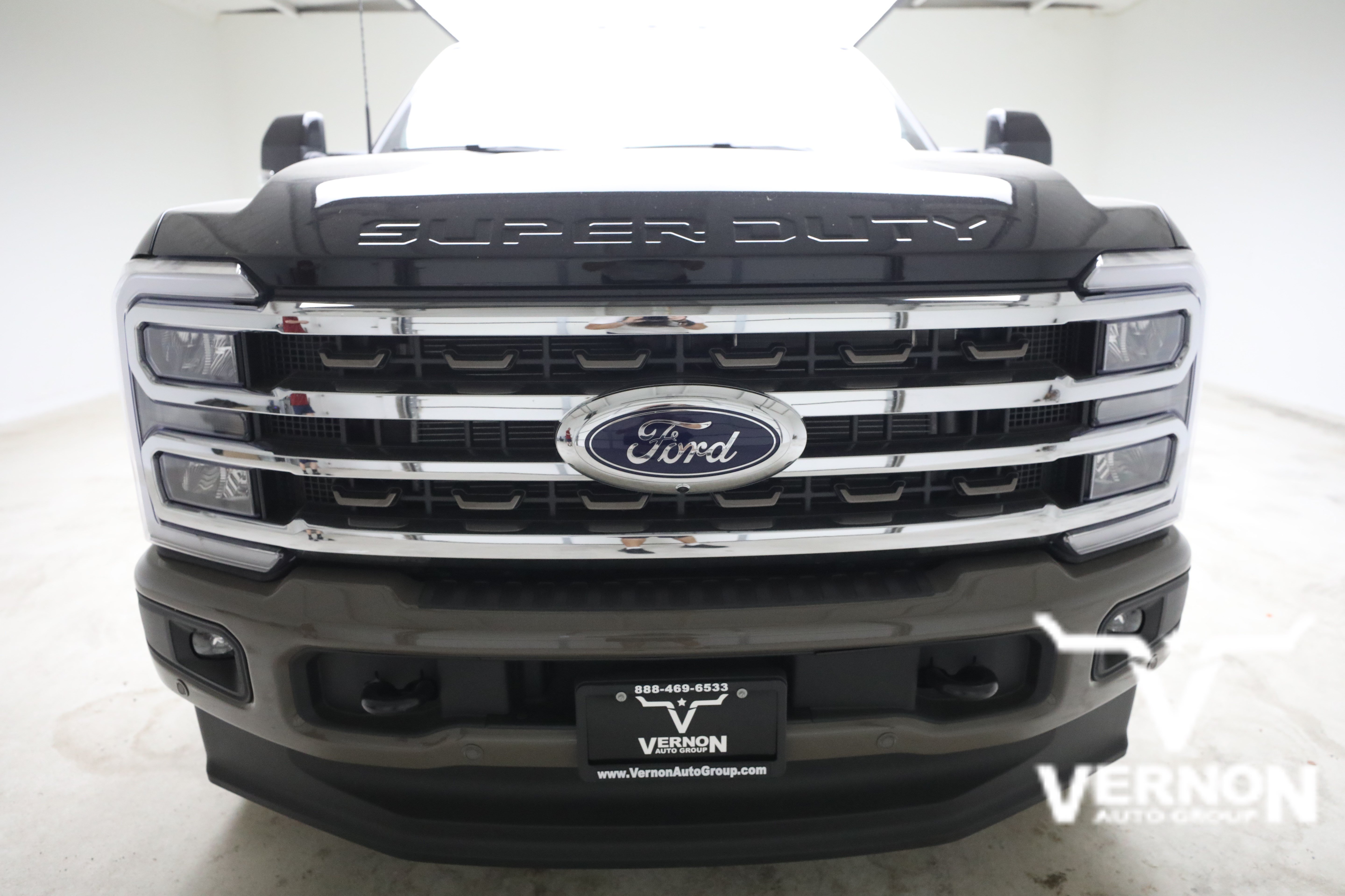 New 2026 Agate Black Metallic Ford  image 8