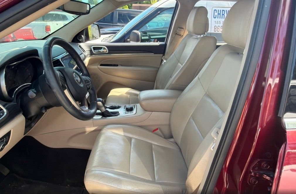 Used 2019 Velvet Red Pearlcoat Jeep Limited image 6
