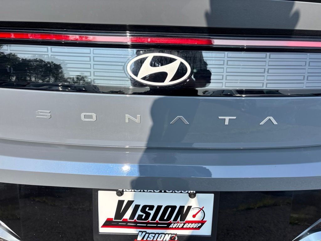 Used 2025 Blue Hyundai SEL image 15