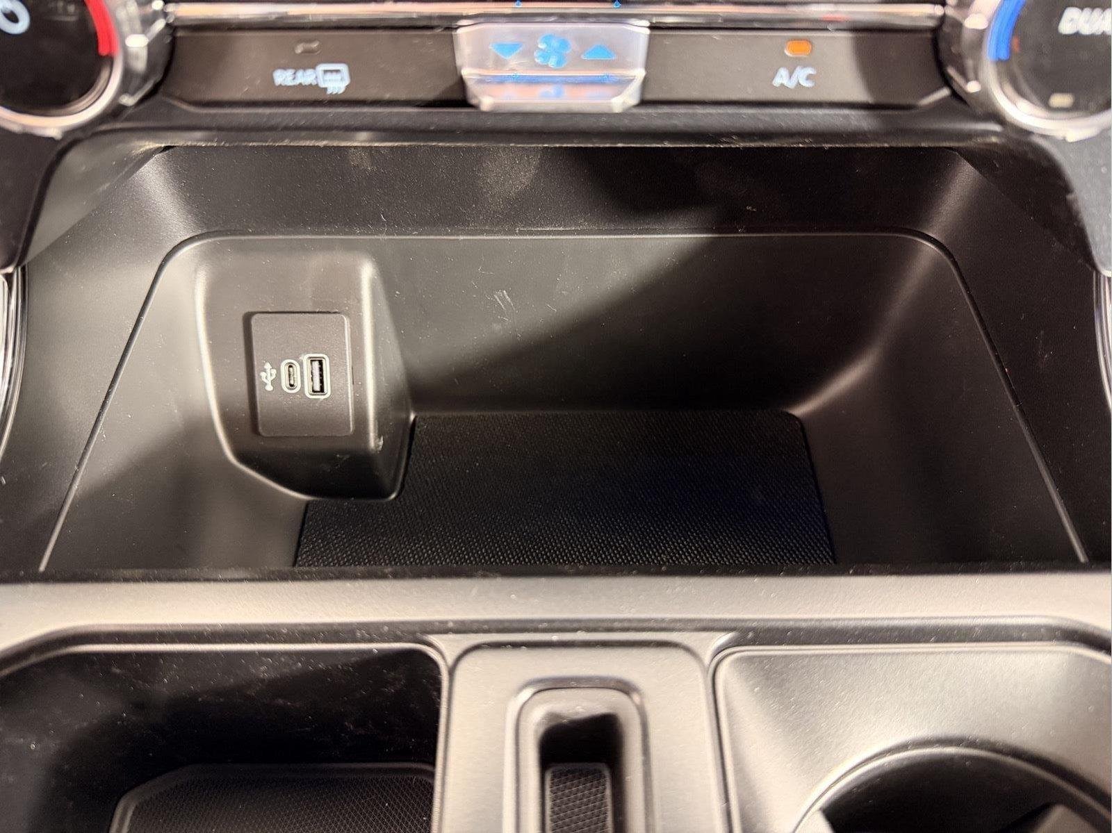 New 2026 Oxford White Ford XLT image 36