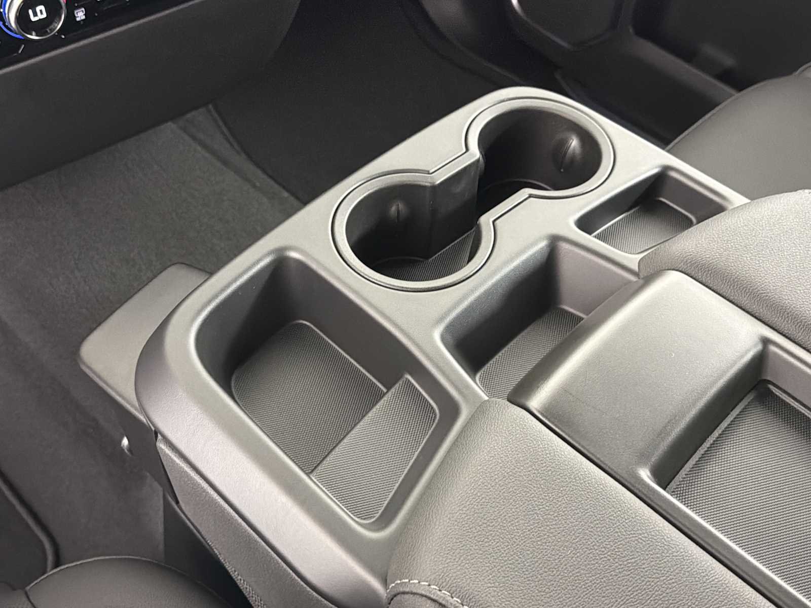 2026 GMC Sierra 1500 SLT - Photo 31