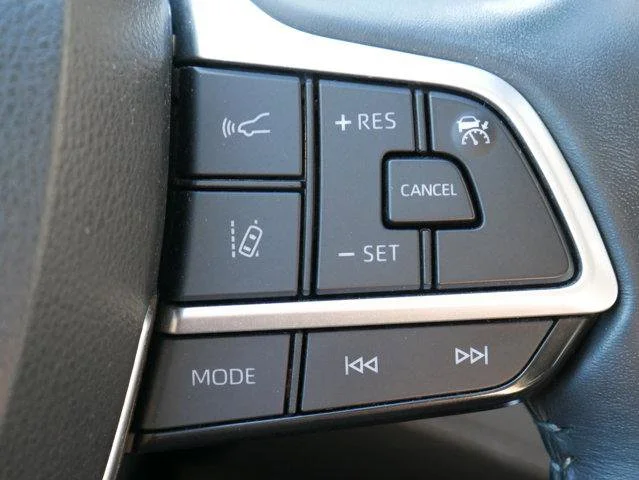 2022 Toyota Highlander XLE - Photo 25