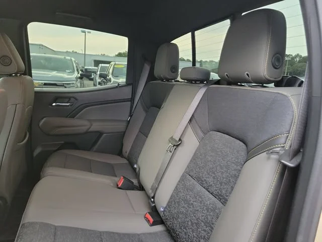2024 Chevrolet Colorado ZR2 - Photo 16