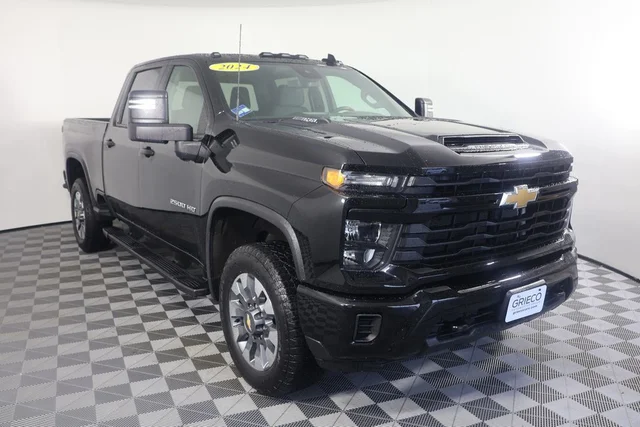 2024 Chevrolet Silverado 2500HD Custom