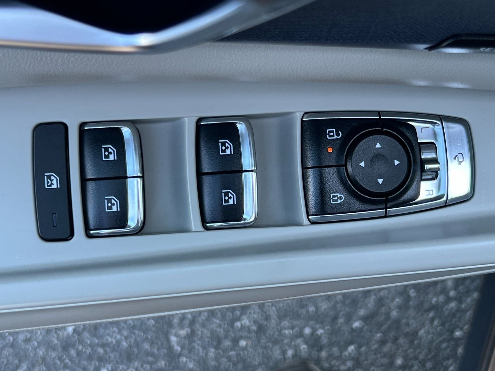 2026 Kia Carnival SX - Photo 11