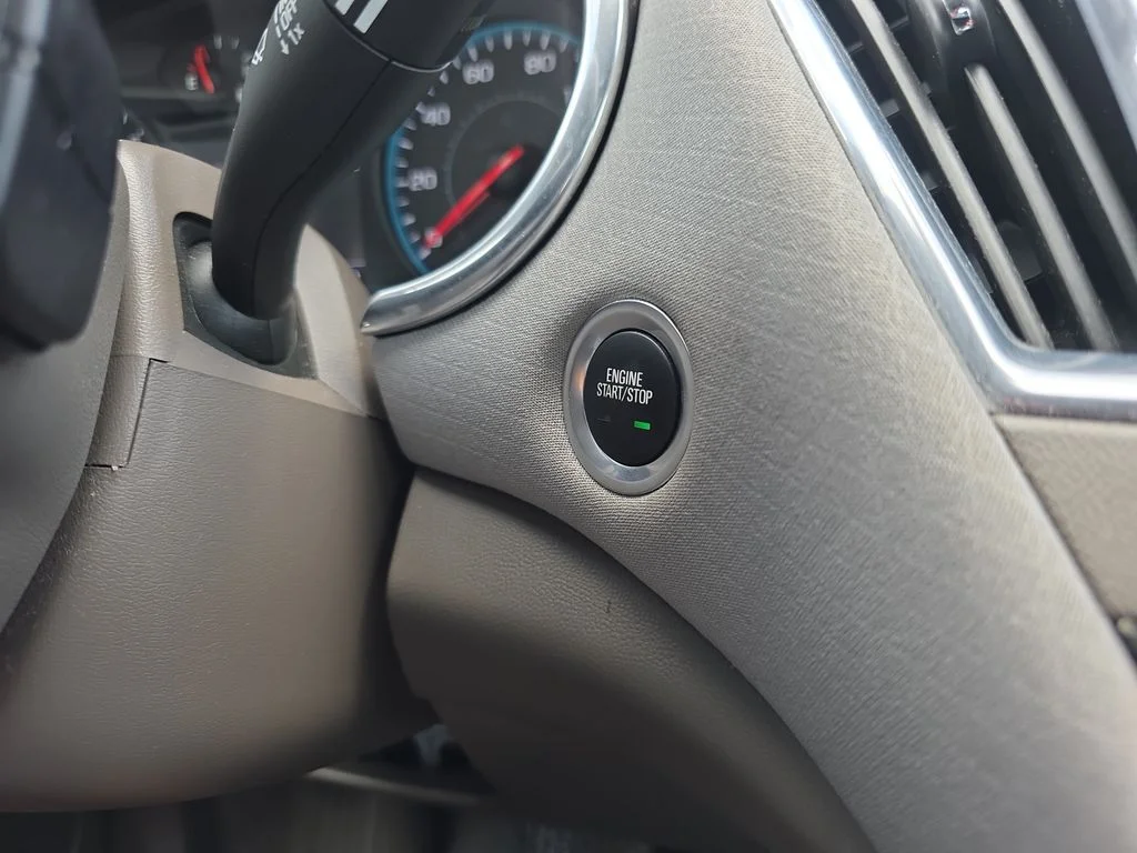Used 2021 Blue Chevrolet LT image 15