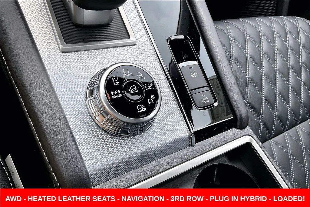 New 2026 Gray Nissan Platinum image 25