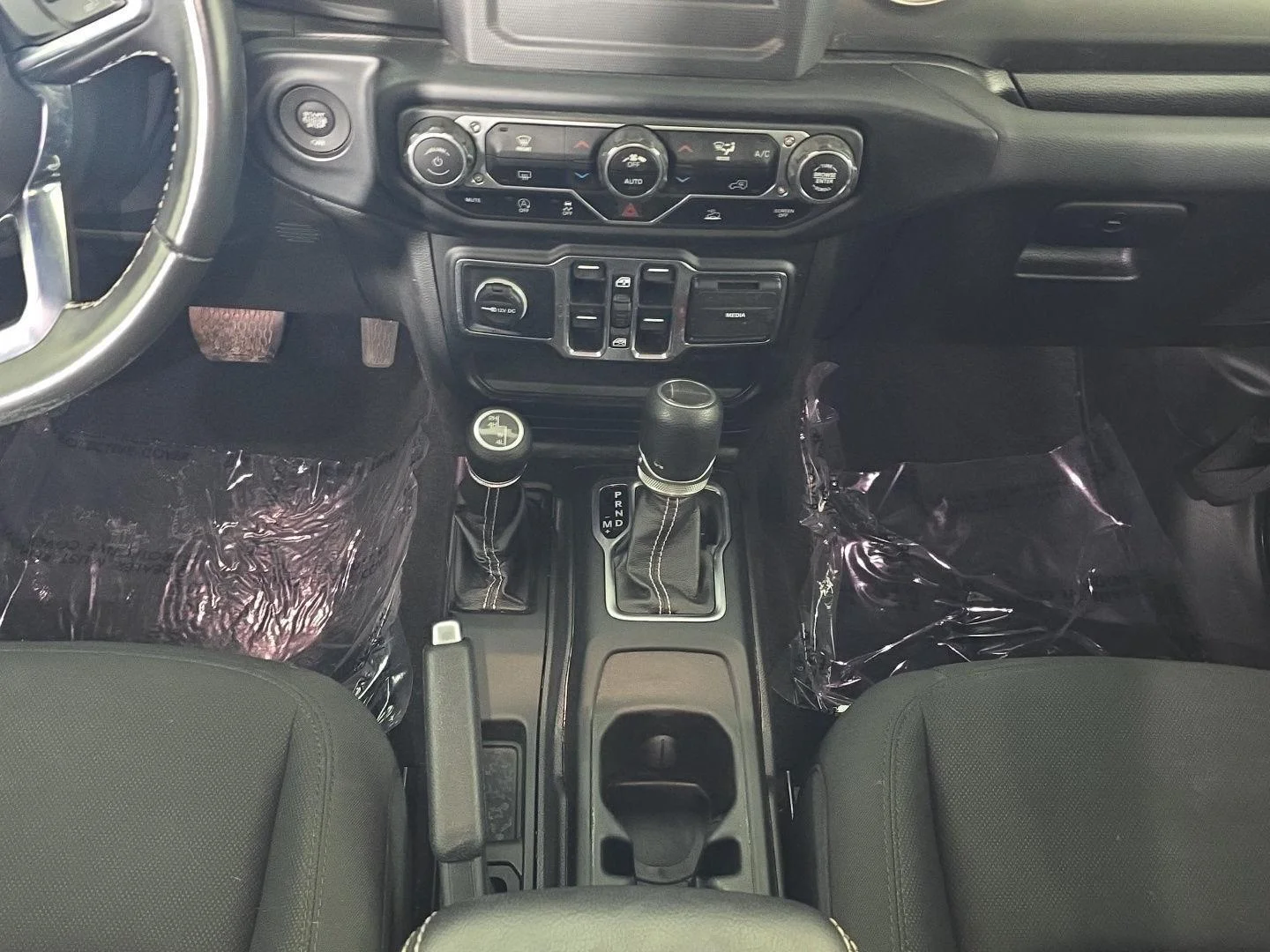 Used 2021 GRAY Jeep Overland image 21