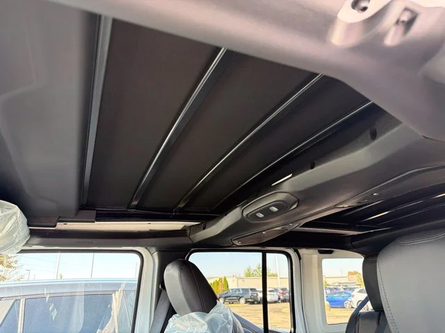 New 2027 White Jeep Sahara image 10