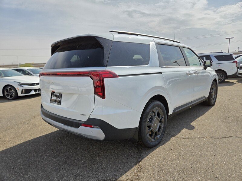 New 2026 Snow White Pearl Kia EX image 3