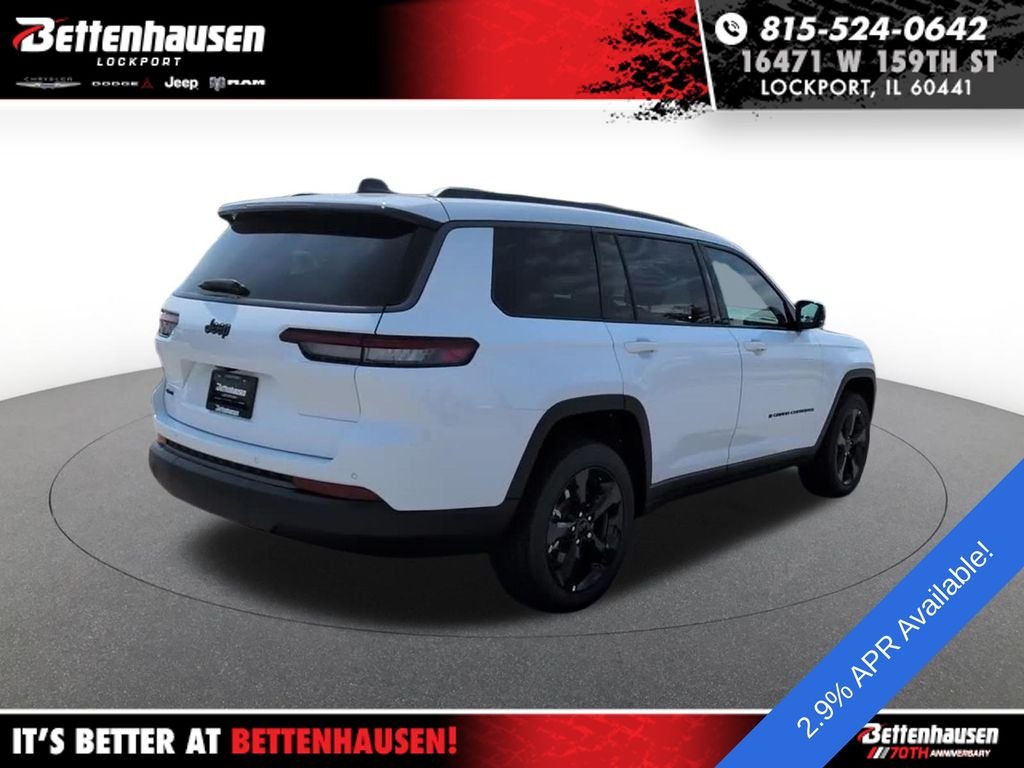 New 2026 White Jeep  image 6