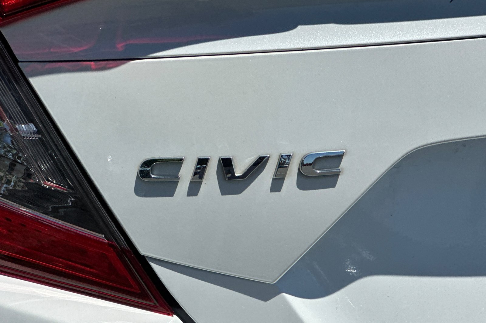 Used 2020 White Honda EX image 25