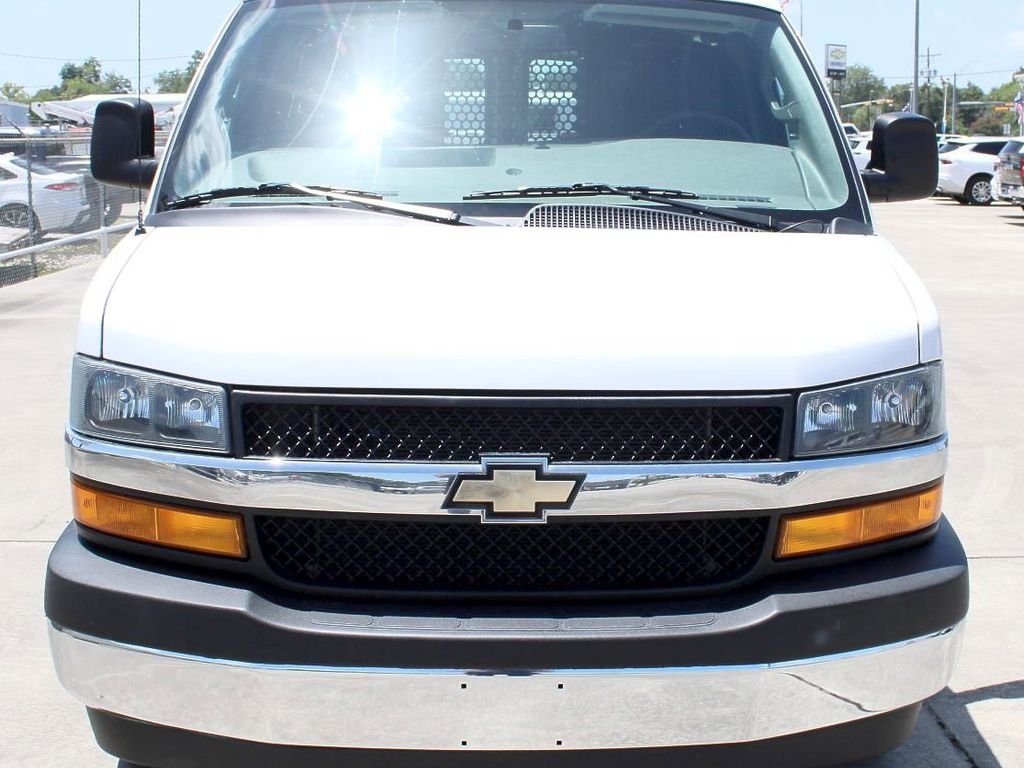 2023 Chevrolet Express Cargo Work Van - Photo 17