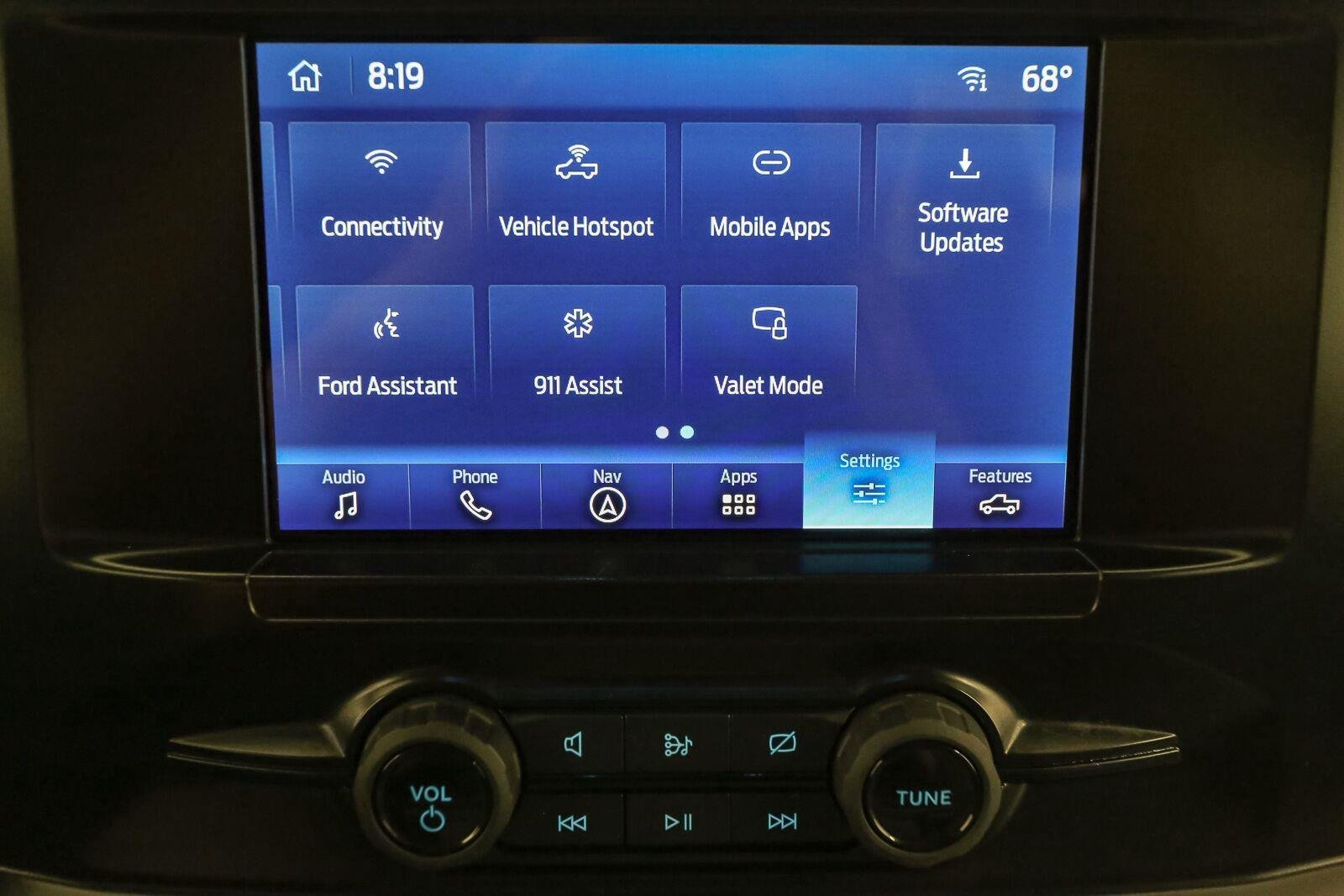 Used 2023 Oxford White Ford XLT image 24