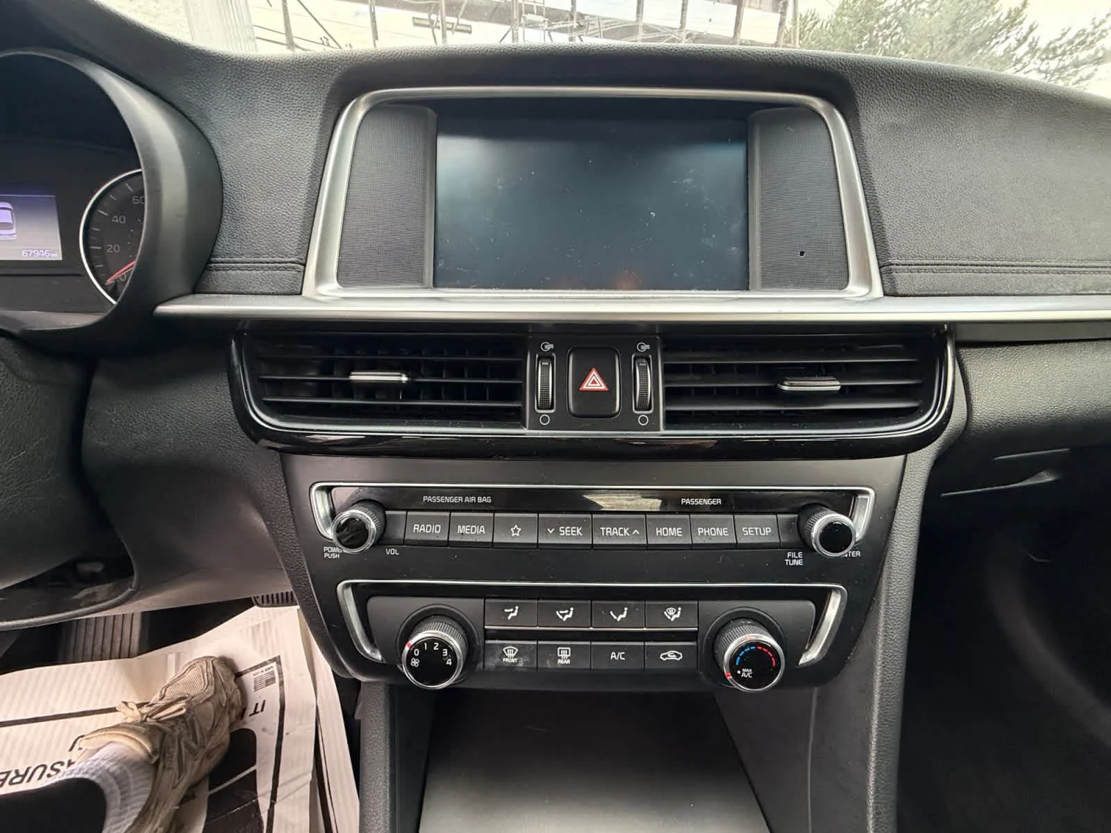 Used 2020 Ebony Black Kia LX image 37