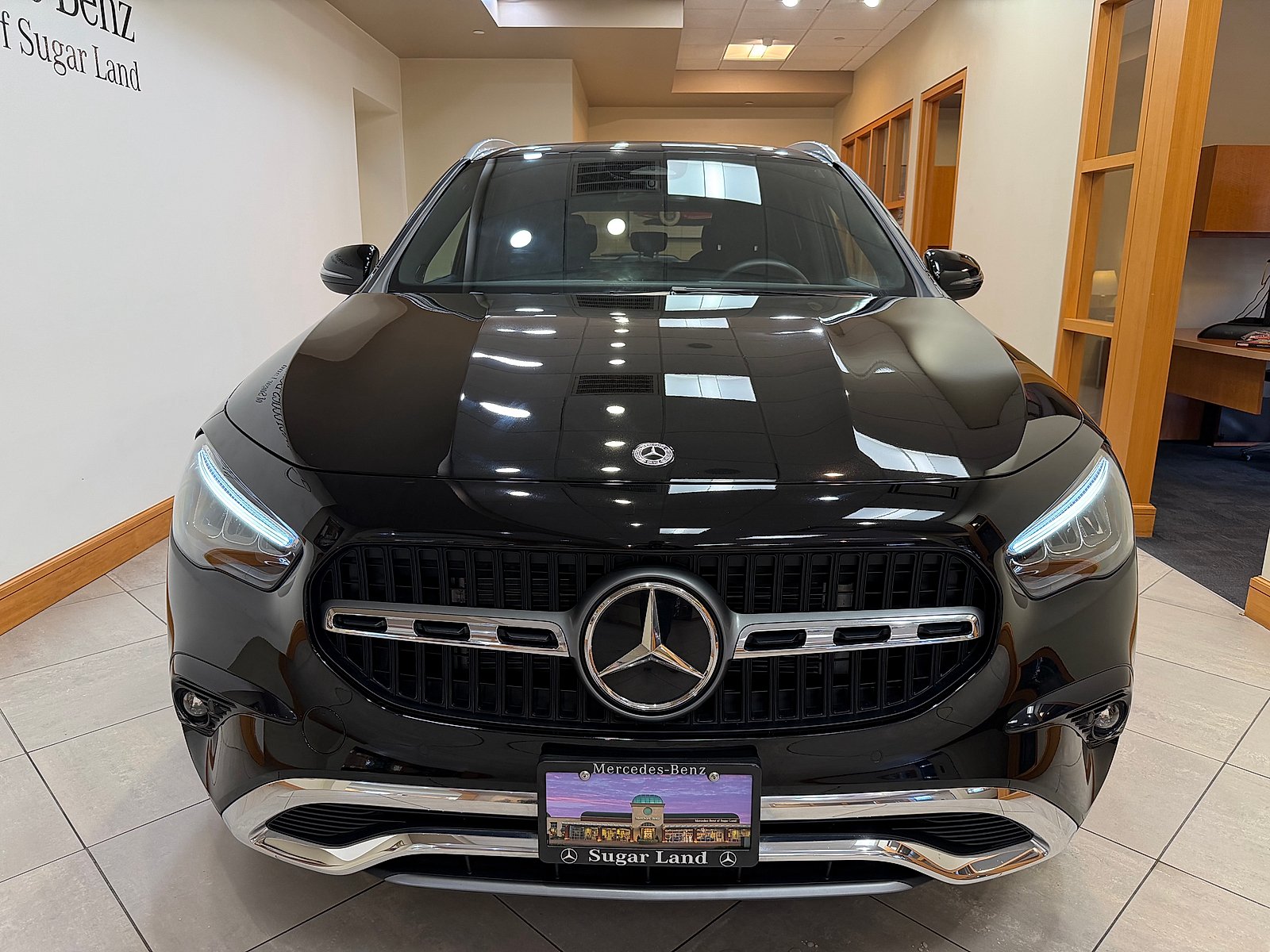Certified Used 2025 Night Black Mercedes-Benz 4MATIC® image 3