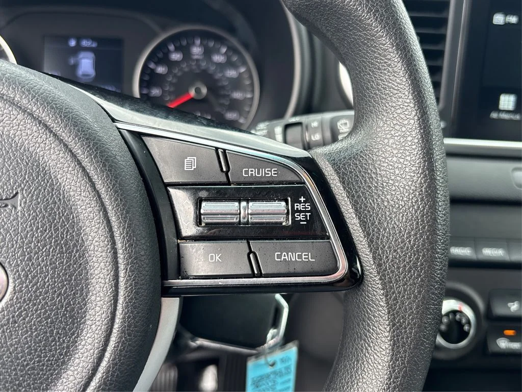 Used 2022 Silver Kia LX image 28