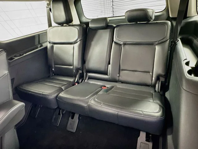 New 2027 Ford Expedition Max Platinum