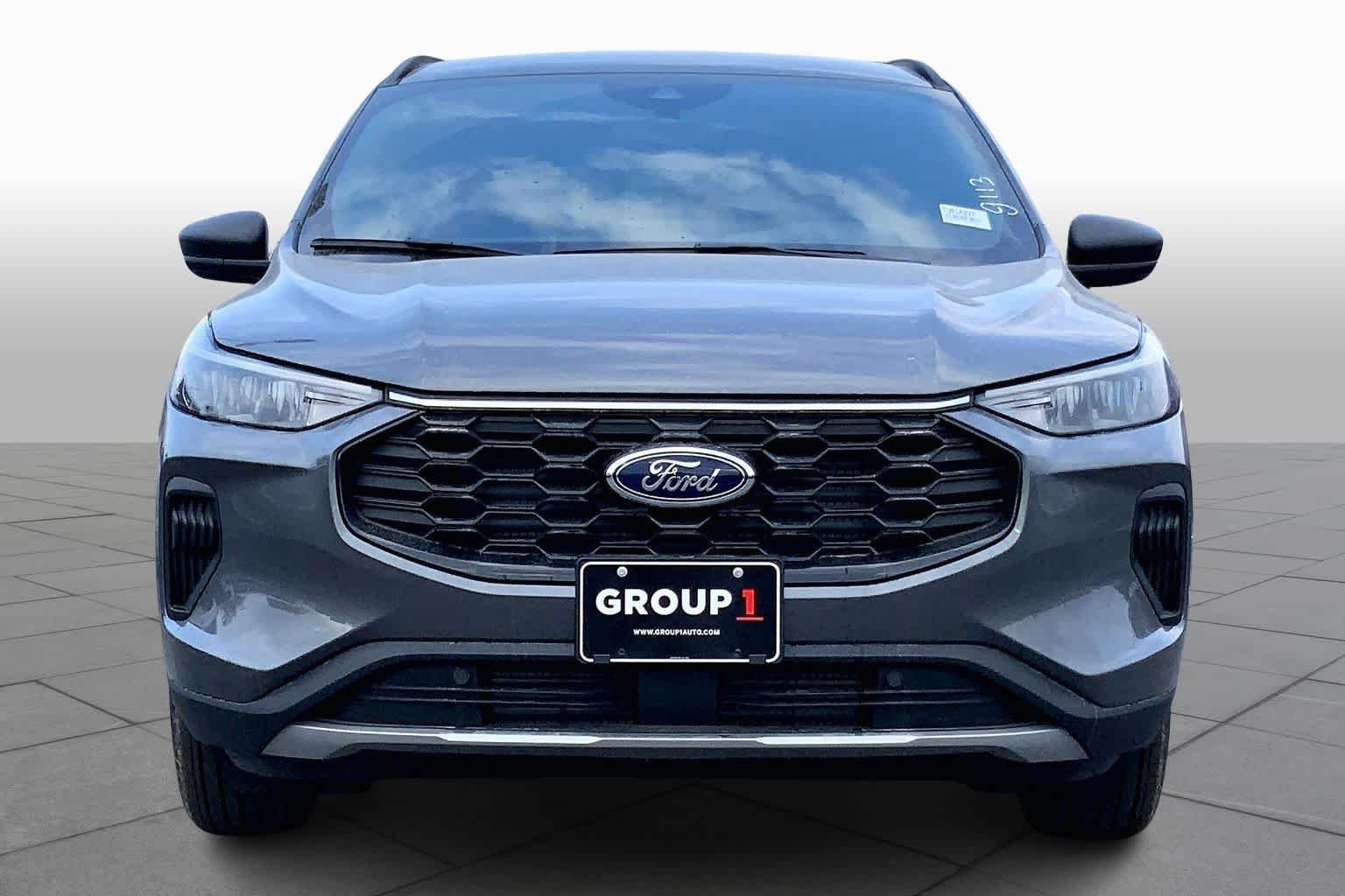 New 2026 Carbonized Gray Metallic Ford ST-Line image 3