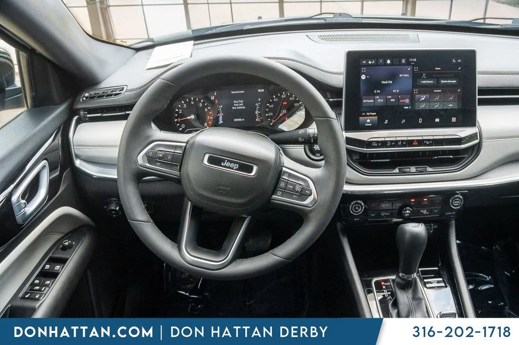 Used 2023 Silver Jeep Limited image 7