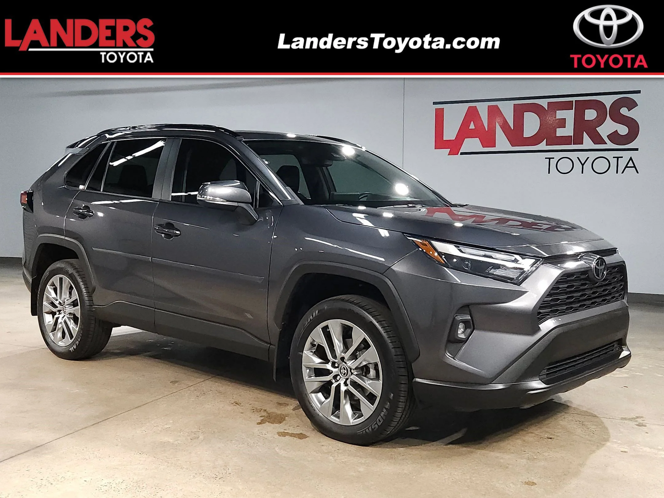 2022 Toyota RAV4 XLE Premium FWD's photo