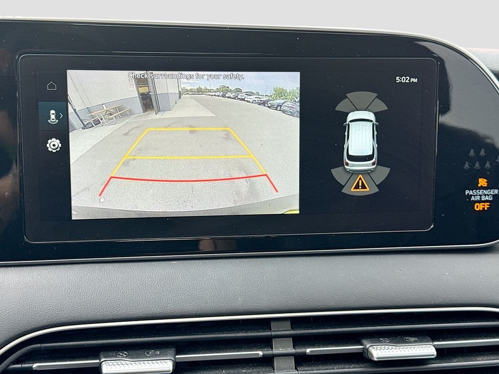 Used 2022 Black Hyundai SEL image 16
