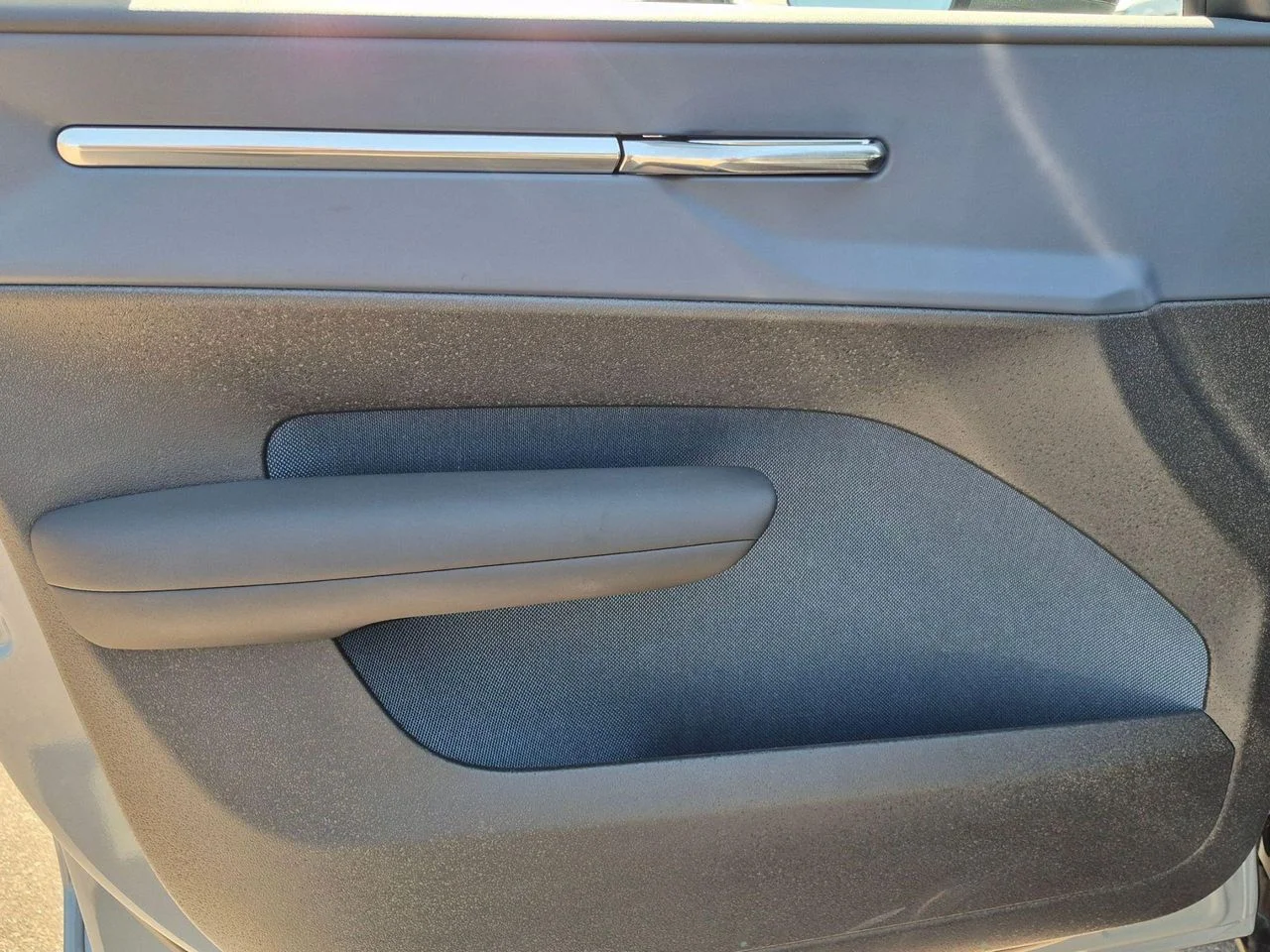 Used 2026 Vapour Grey Volvo Plus image 10