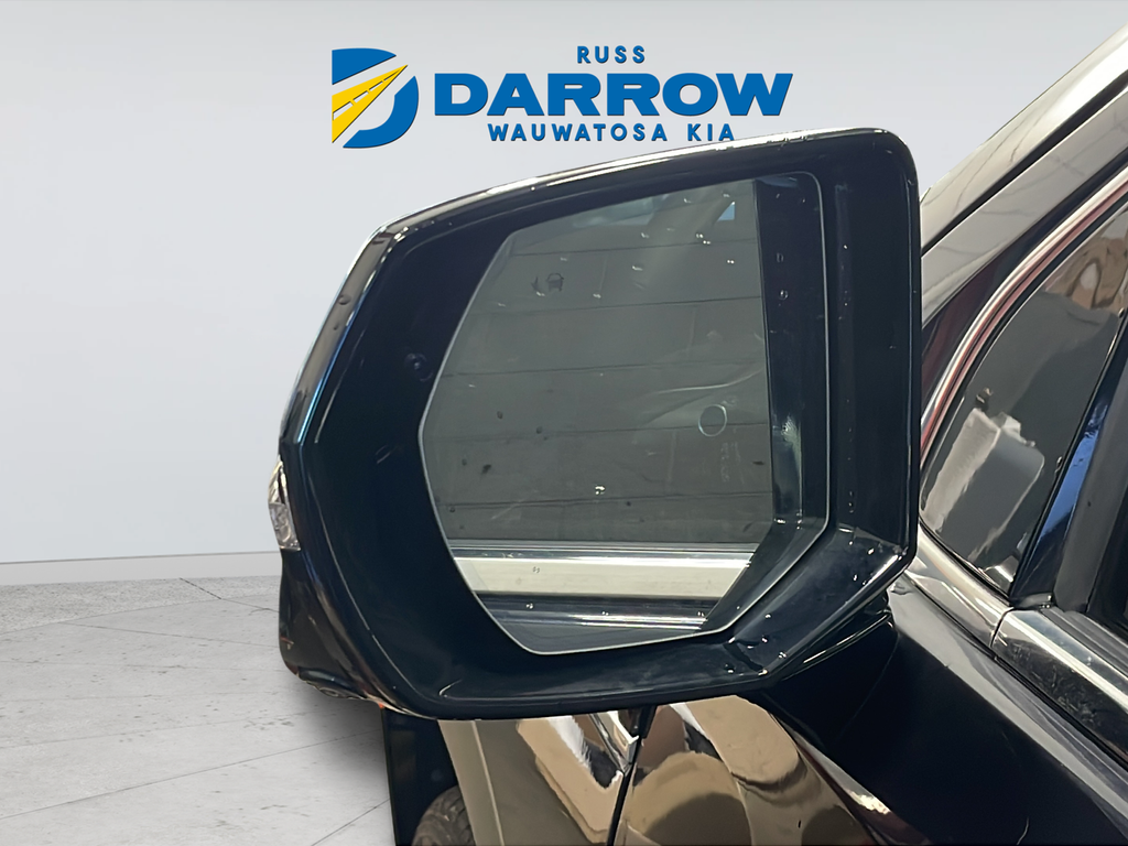 Used 2023 Silver GMC Denali image 43