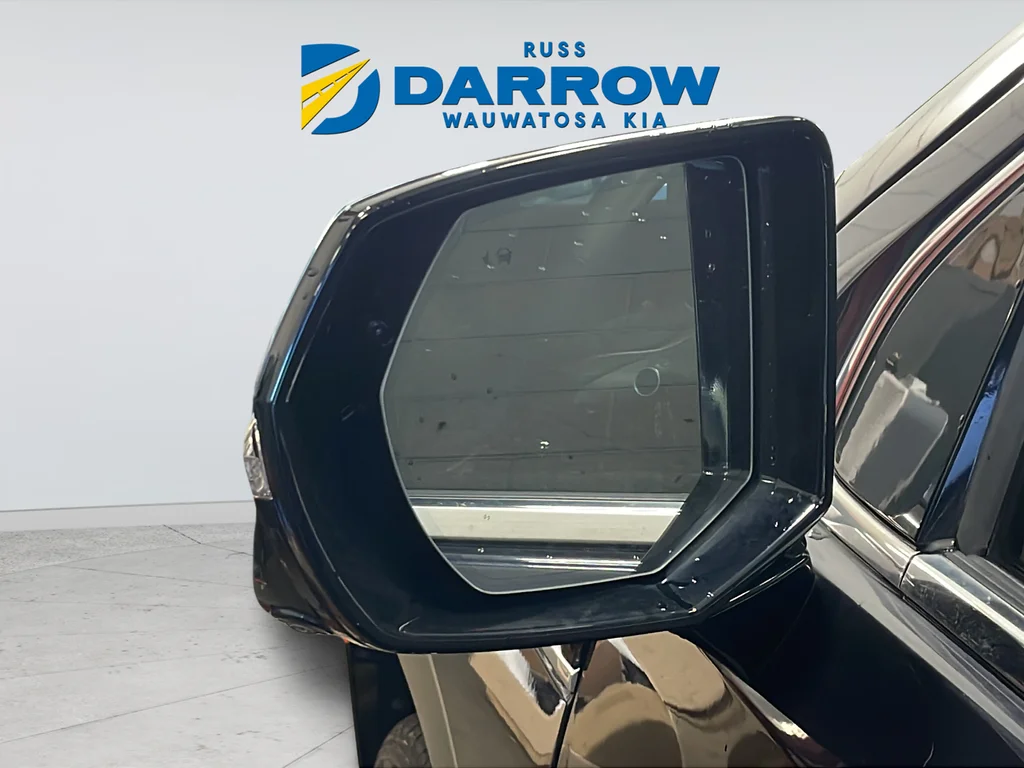 Used 2023 Silver GMC Denali image 43