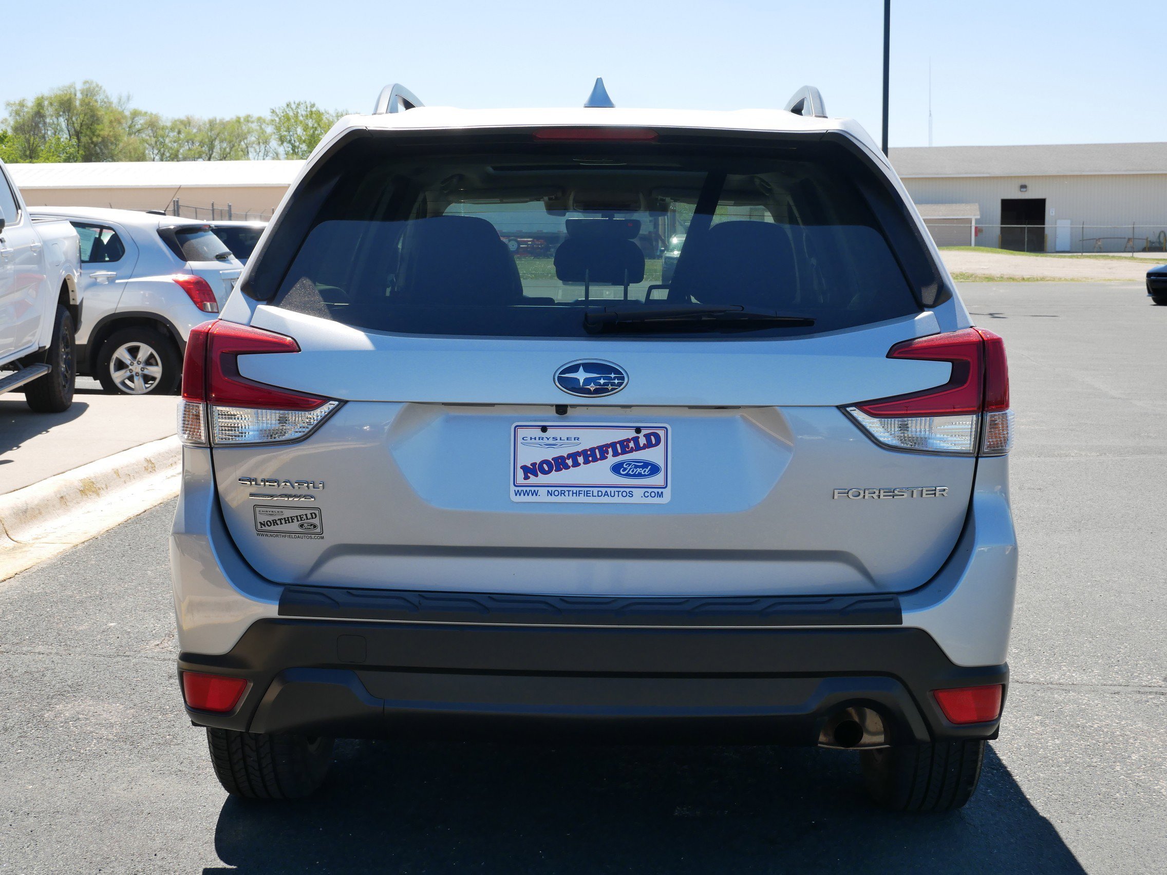 View vehicle photo 7