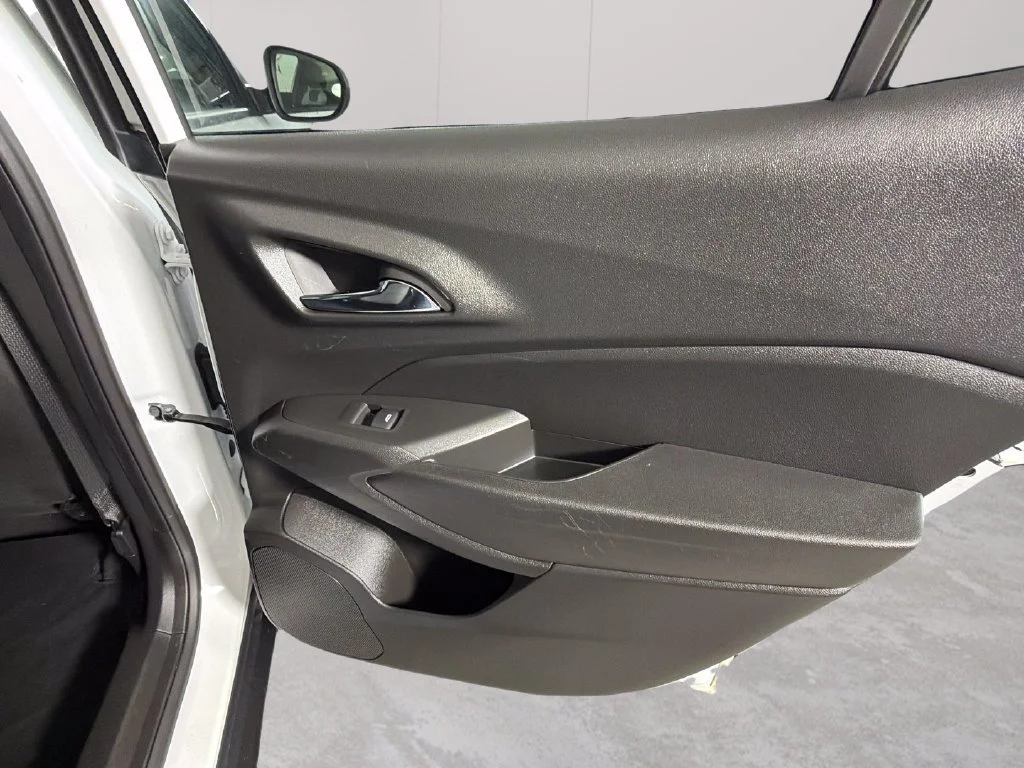 Used 2024 Summit White Chevrolet LS image 32