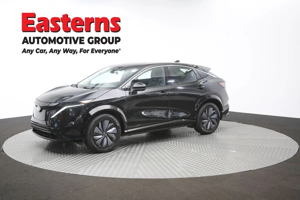 Used 2023 Black Nissan ENGAGE image 57