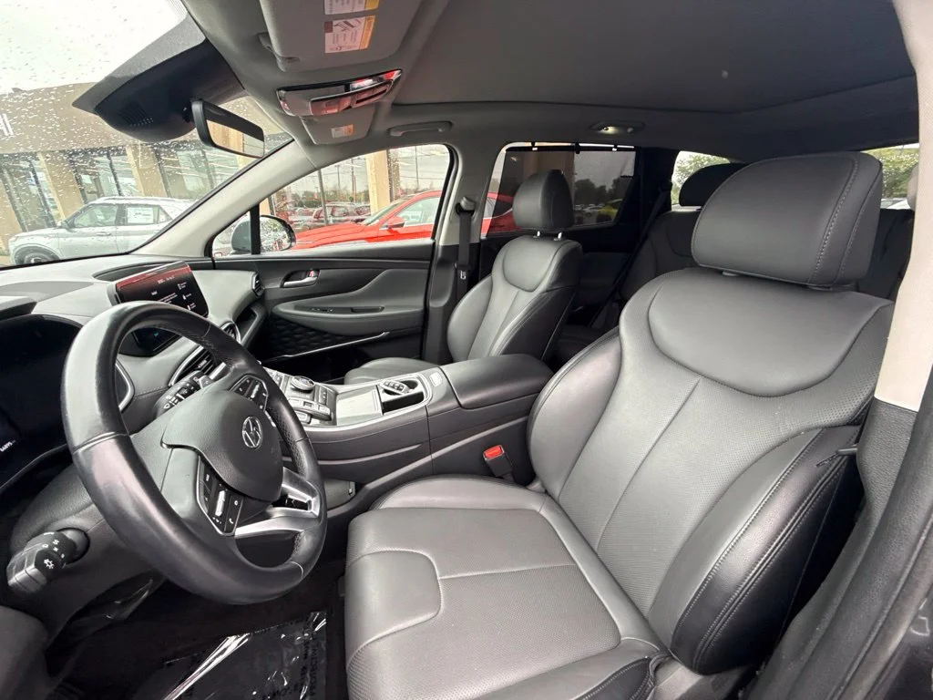 Used 2023 Gray Hyundai SEL image 17