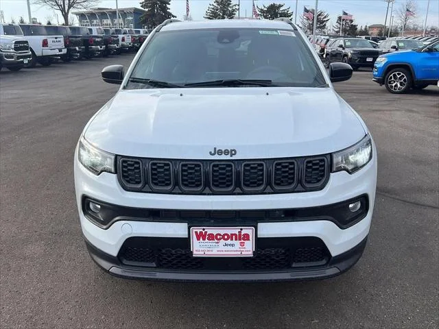 New 2026 Bright White Clearcoat Jeep Latitude image 3