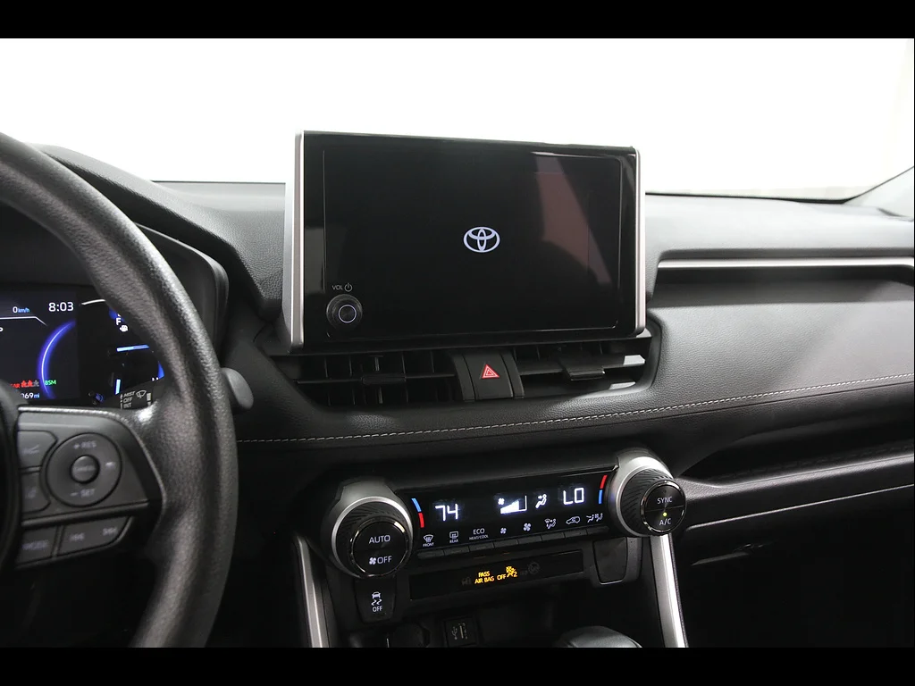 Used 2025 Ruby Flare Pearl Toyota XLE image 9