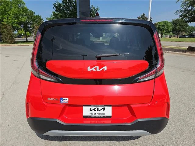 Used 2024 Inferno Red KIA S (IVT) image 3
